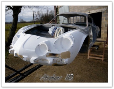 restauration berlinette alpine renault a110 a310 4 cylindres chassis carrosserie moteur pièces freinage fabrication moulage perigord occasion vente barbereau groupe4 competion VHC